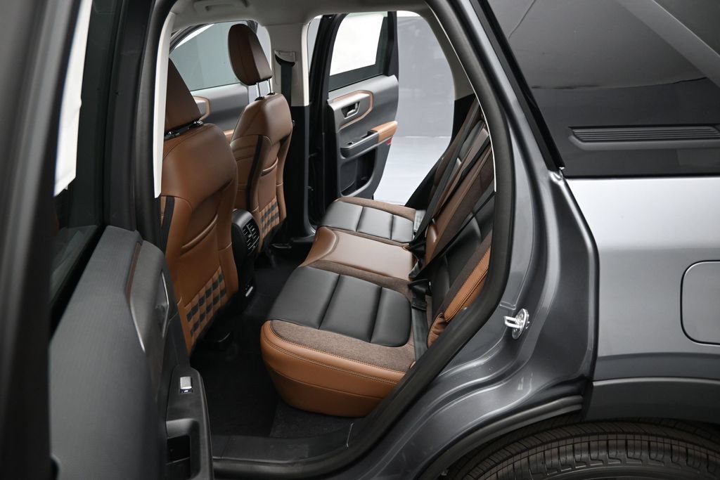 New 2026 Carbonized Gray Metallic Ford Outer Banks image 21