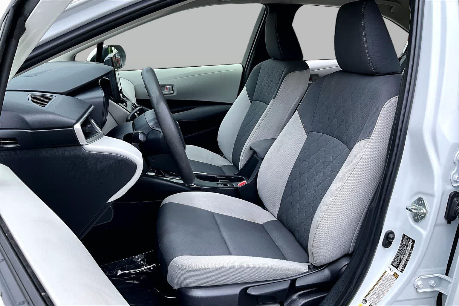 Used 2024 Ice Cap Toyota LE image 8