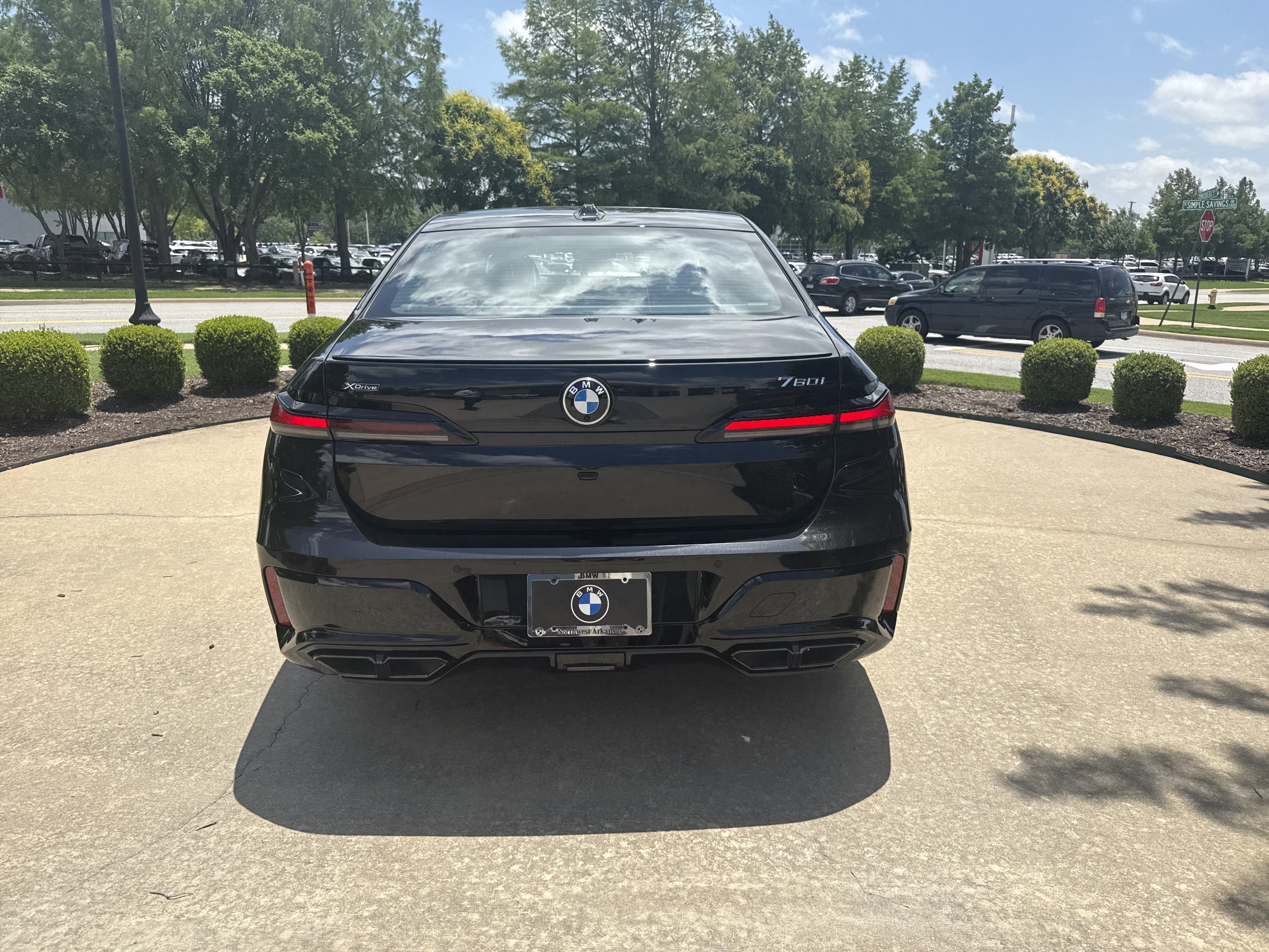New 2026 0475 Black Sapphire Metallic BMW 760i xDrive image 4