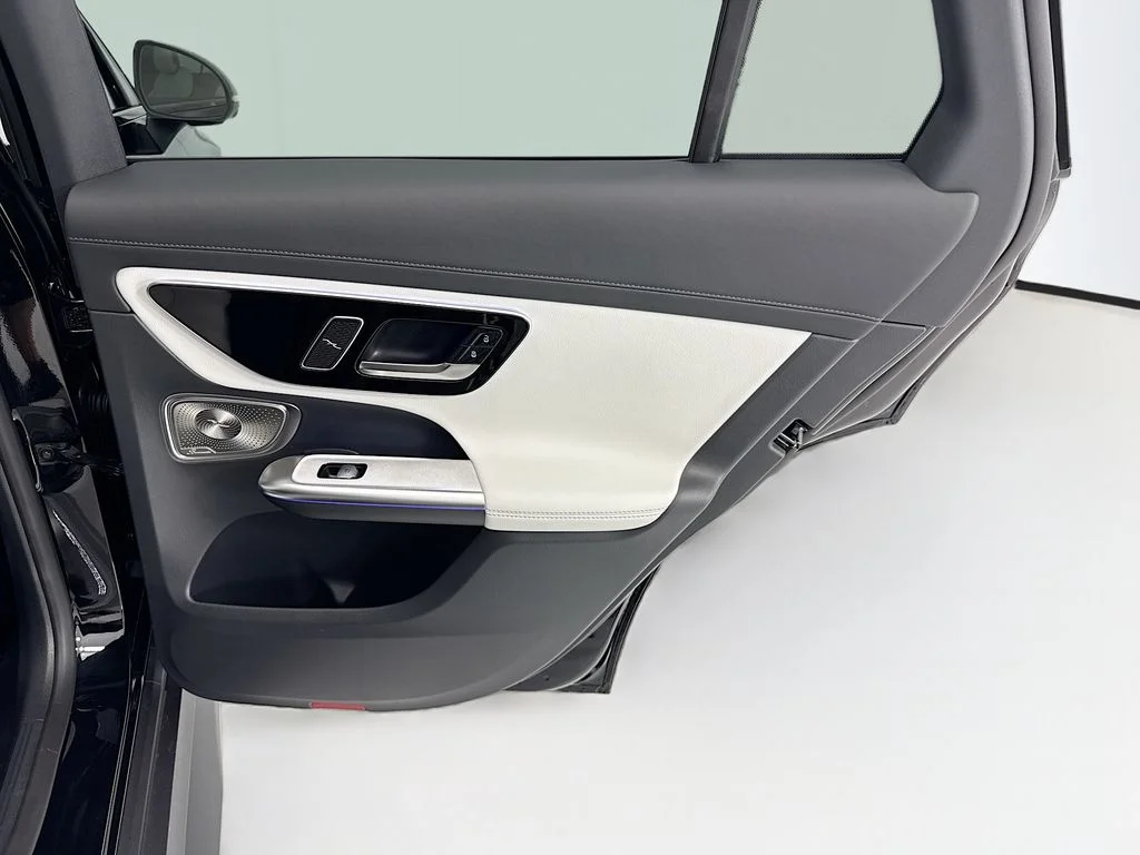 New 2026 Black Mercedes-Benz GLC 300 Coupe image 26