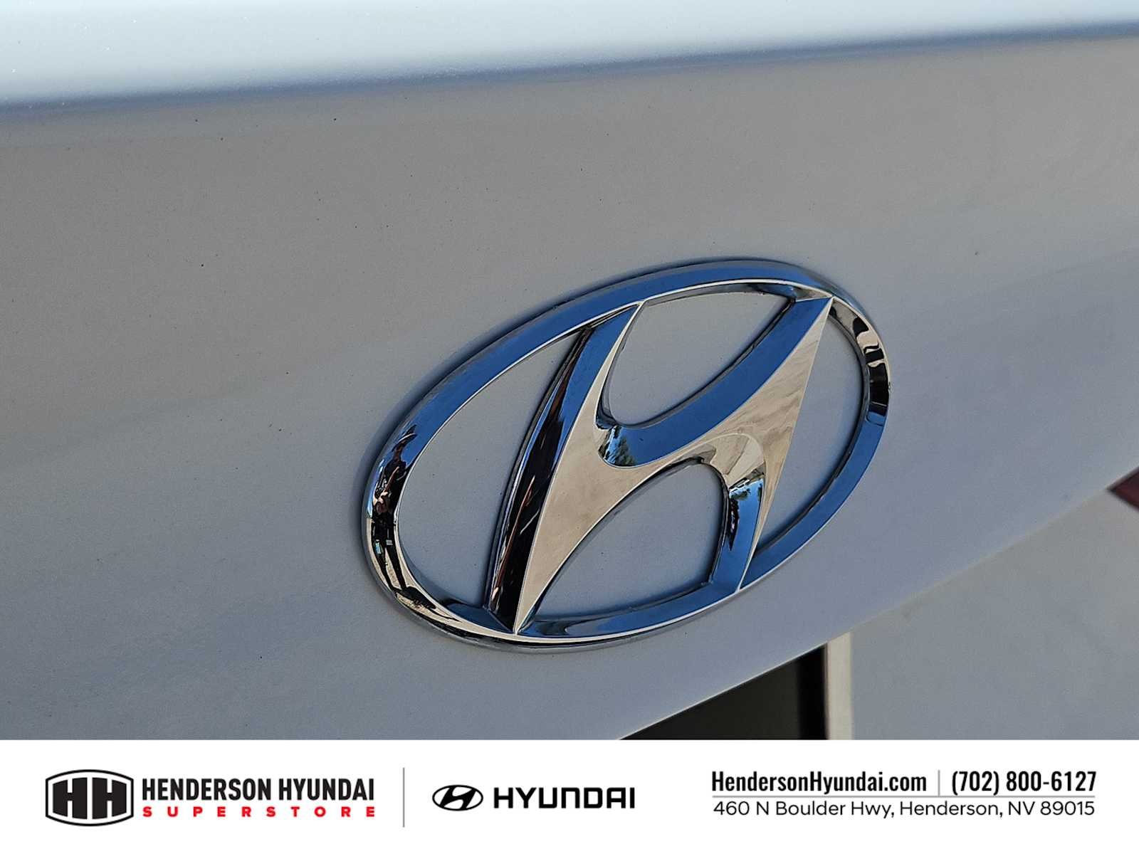 Certified Used 2017 Quartz White Pearl Hyundai Limited image 11