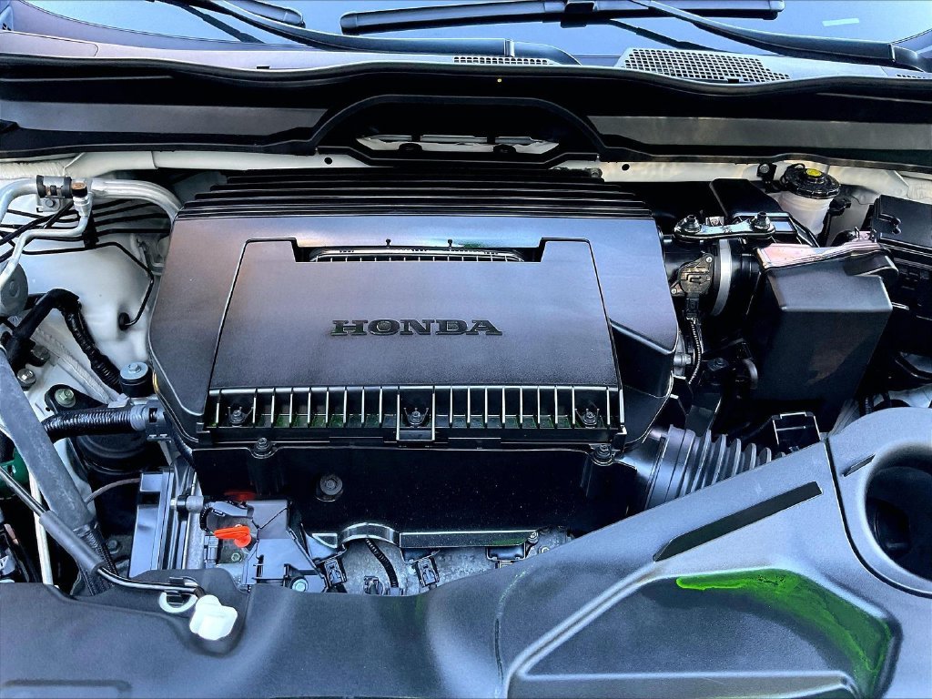Used 2025 White Honda Black Edition image 31