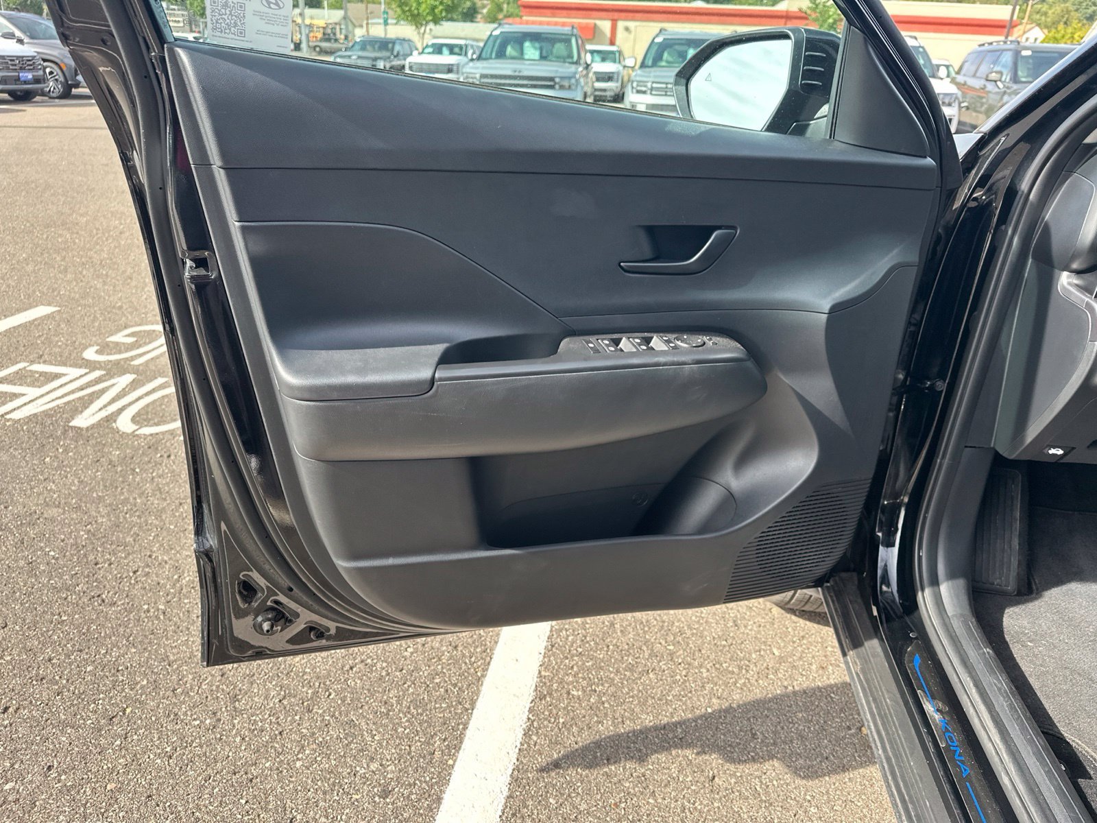 Certified Used 2025 Black Hyundai SEL image 15