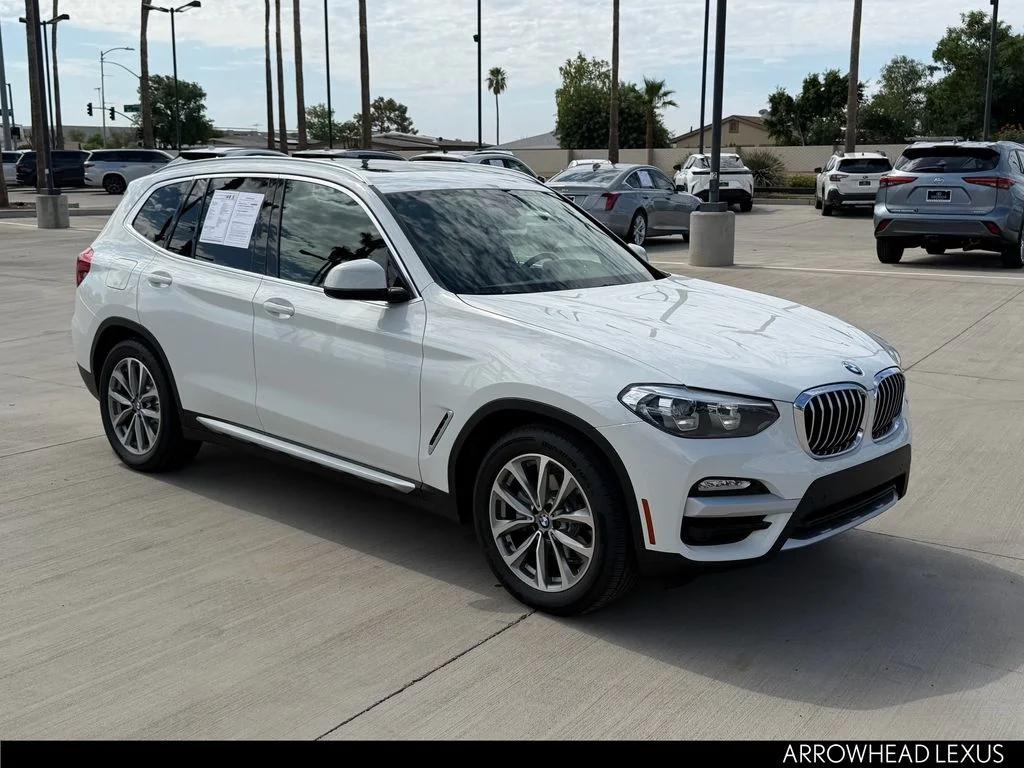 Used 2019 White BMW sDrive30i image 7