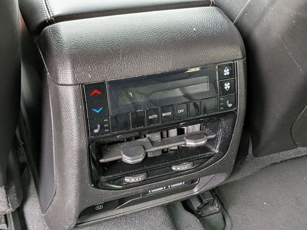Used 2023 Black Jeep Limited image 25