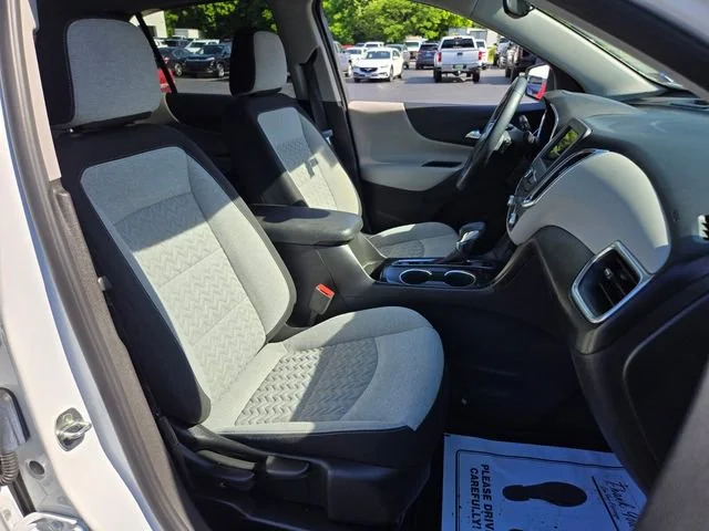 Used 2023 Summit White Chevrolet LT image 21