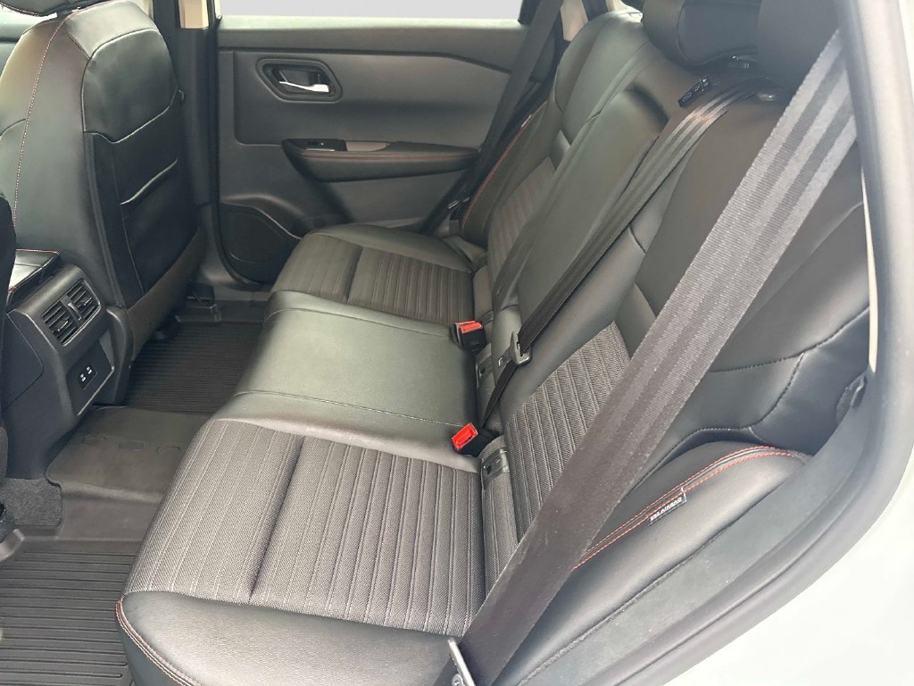 Used 2026 White Nissan Rock Creek image 16