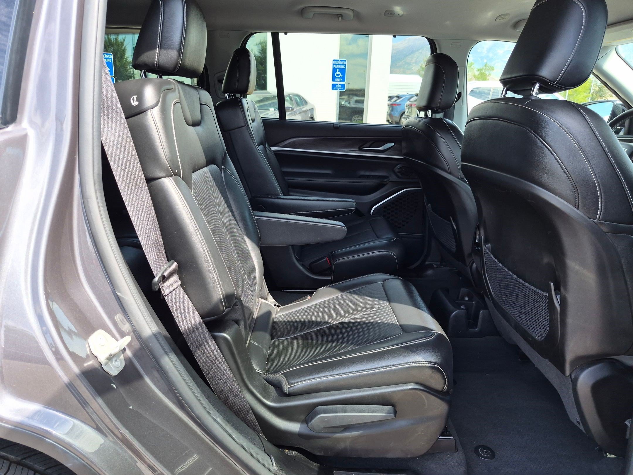 Used 2023 Baltic Gray Metallic Clearcoat Jeep Limited image 29