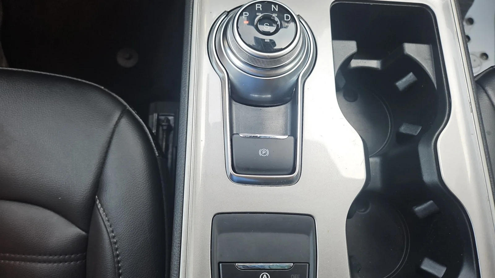 Used 2024 Silver Ford 2024 FORD EDGE SEL 4DR SUV 112.2 WB AWD image 22