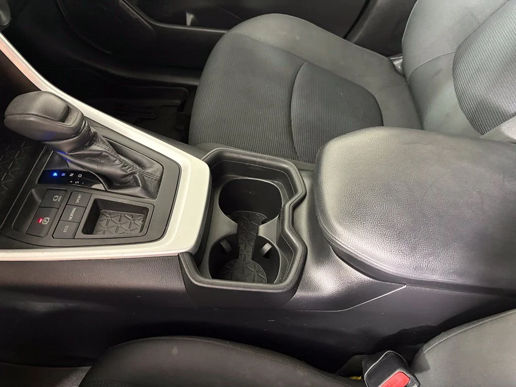 Used 2021 Red Toyota LE image 32