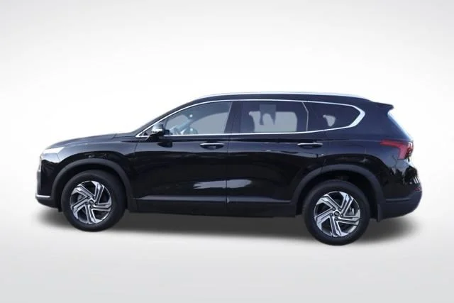 Used 2023 Black Hyundai SEL image 9