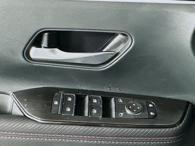 2025 Nissan Kicks SR AWD - Photo 17