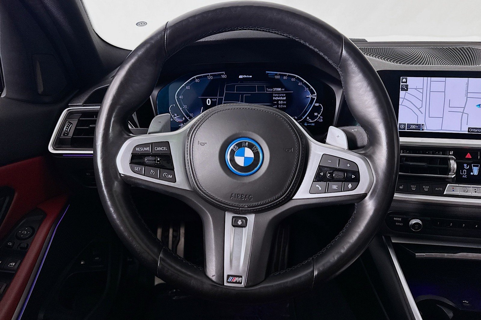 Used 2022 Alpine White BMW 330e image 18