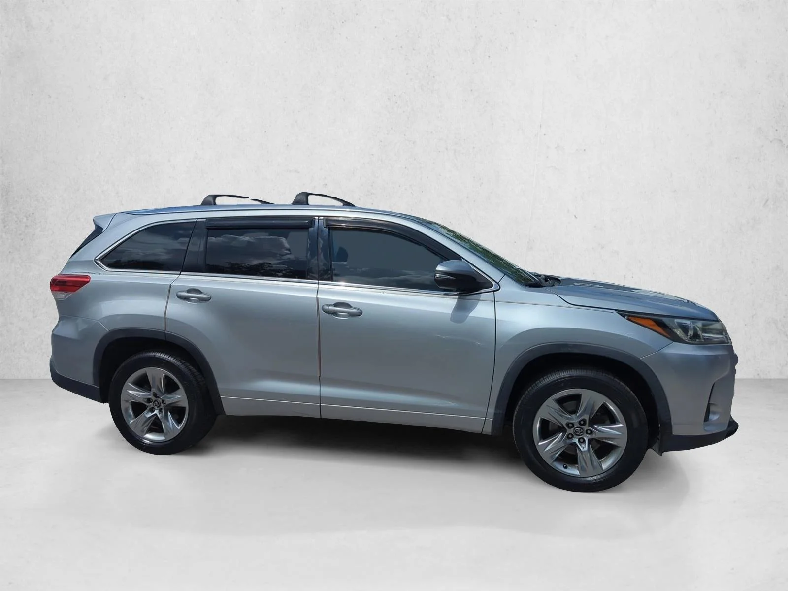 Used 2019 Celestial Silver Metallic Toyota Limited image 4