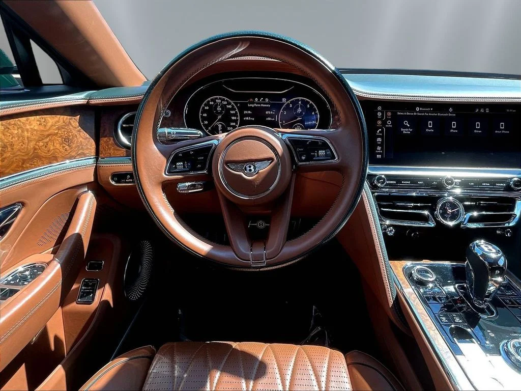 Used 2022 Viridian by Mulliner Bentley V8 image 8