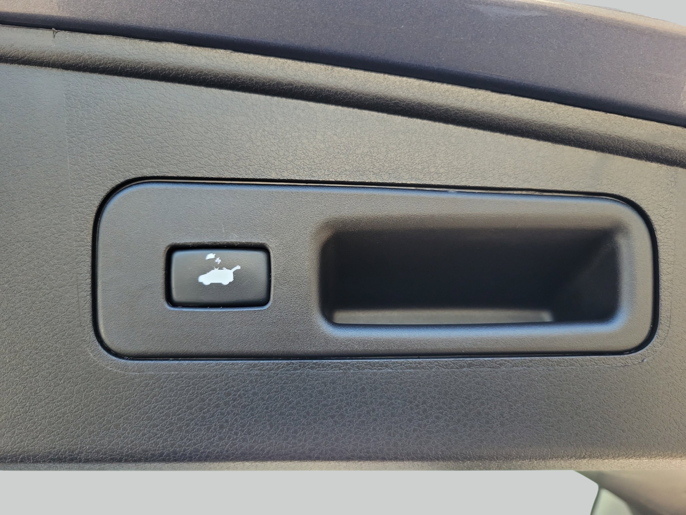 Used 2020 Modern Steel Metallic Acura MDX image 9