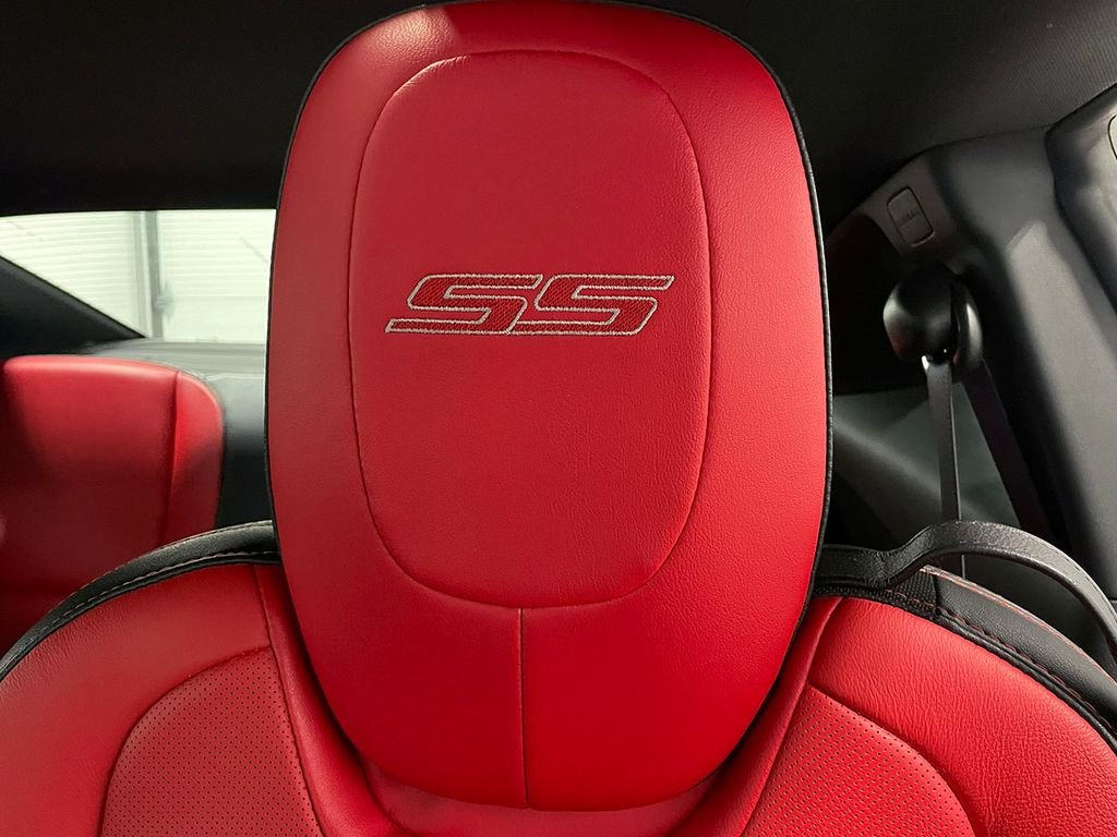 Used 2015 Red Chevrolet SS image 26