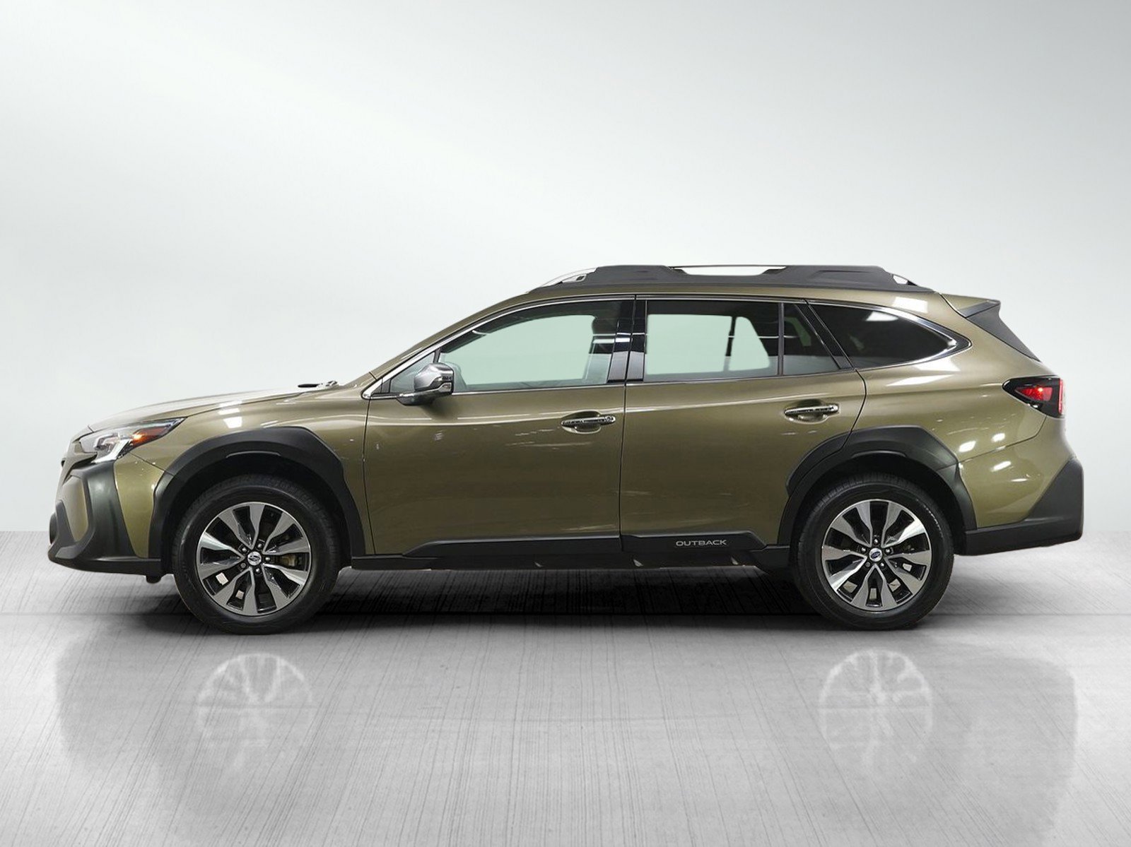Used 2023 Subaru Outback Touring with VIN 4S4BTAPC3P3178284 for sale in Burnsville, Minnesota