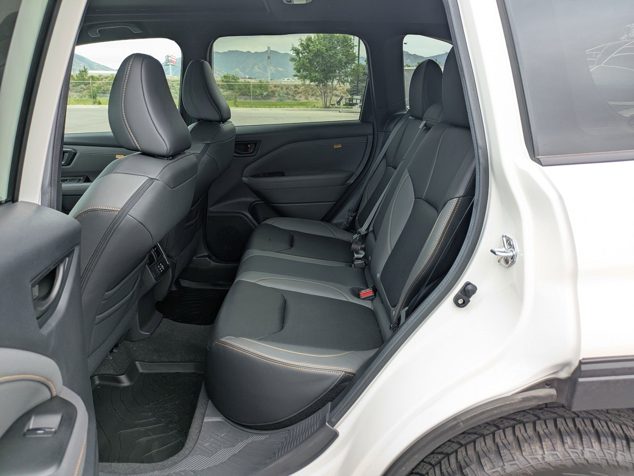 Certified Used 2026 Crystal White Pearl Subaru Wilderness image 27