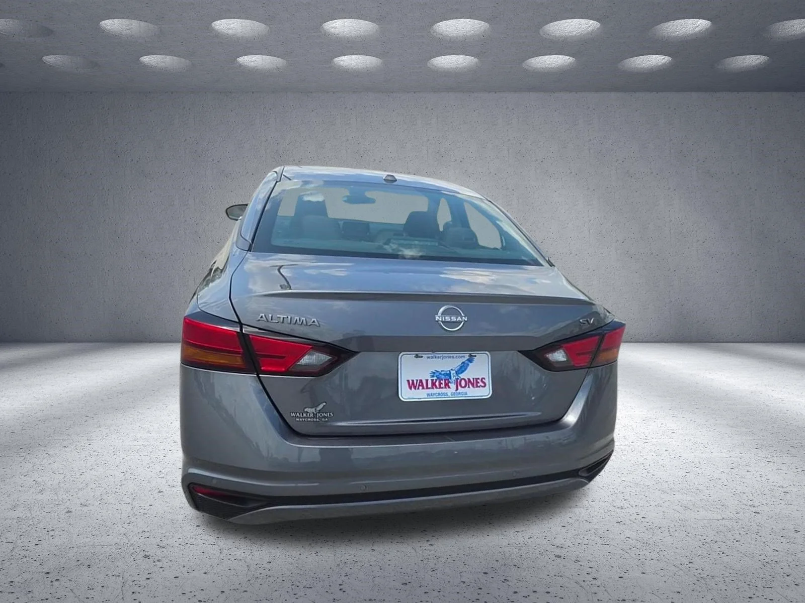 Used 2024 Gun Metallic Nissan 2.5 SV image 6
