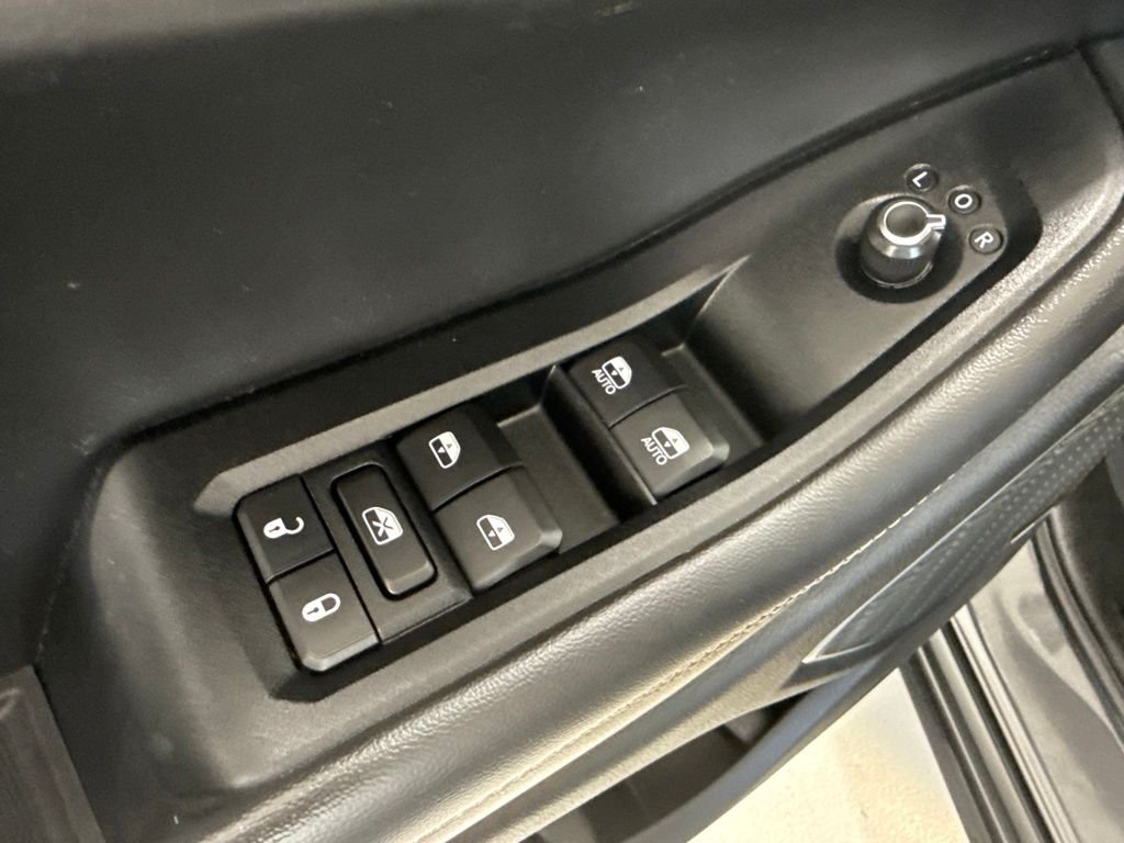 Used 2022 Gray Jeep Limited image 16