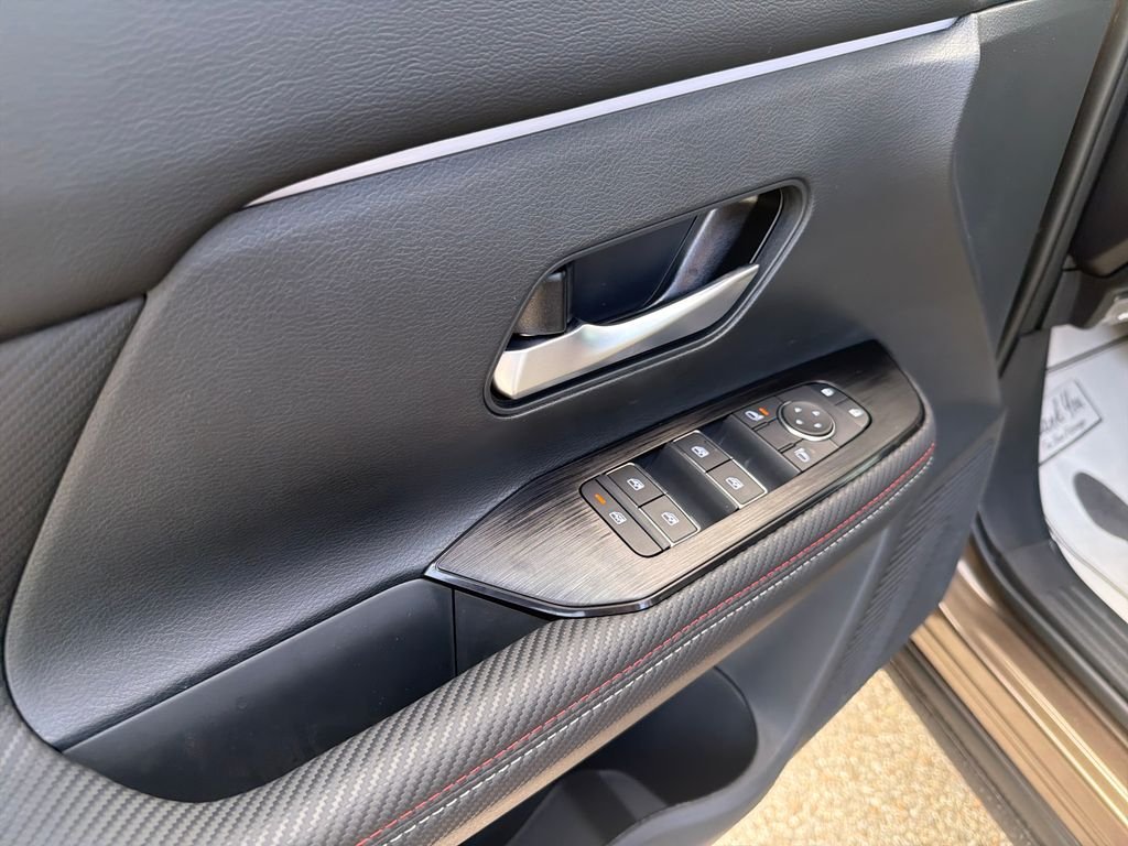 New 2026 Nissan Kicks SR 4D Sport Utility