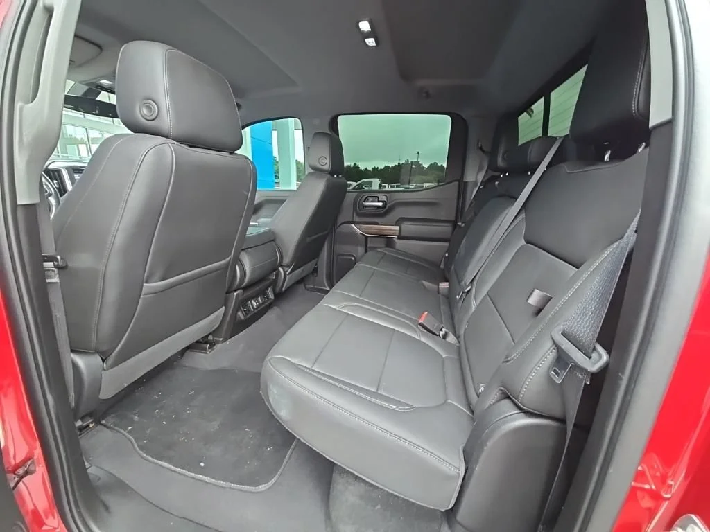 Used 2019 CAJUN RED TINTCOAT Chevrolet LT image 6