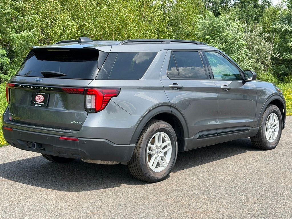 New 2026 Carbonized Gray Metallic Ford Active image 24