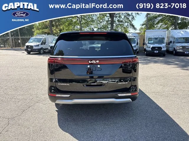 Used 2024 Black Kia EX image 7