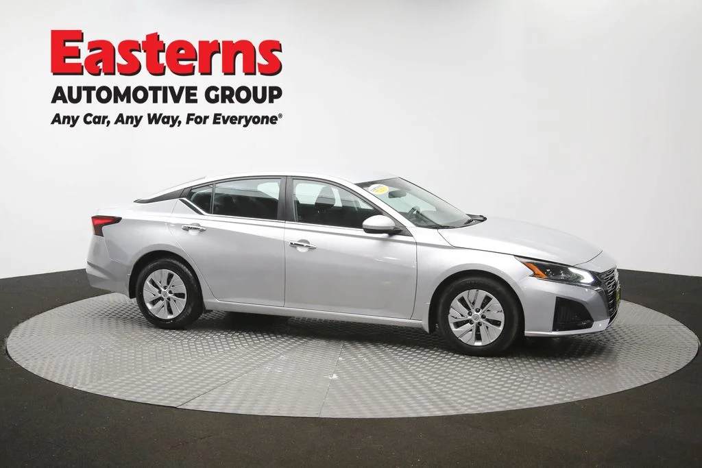 Used 2023 Silver Nissan 2.5 S image 45