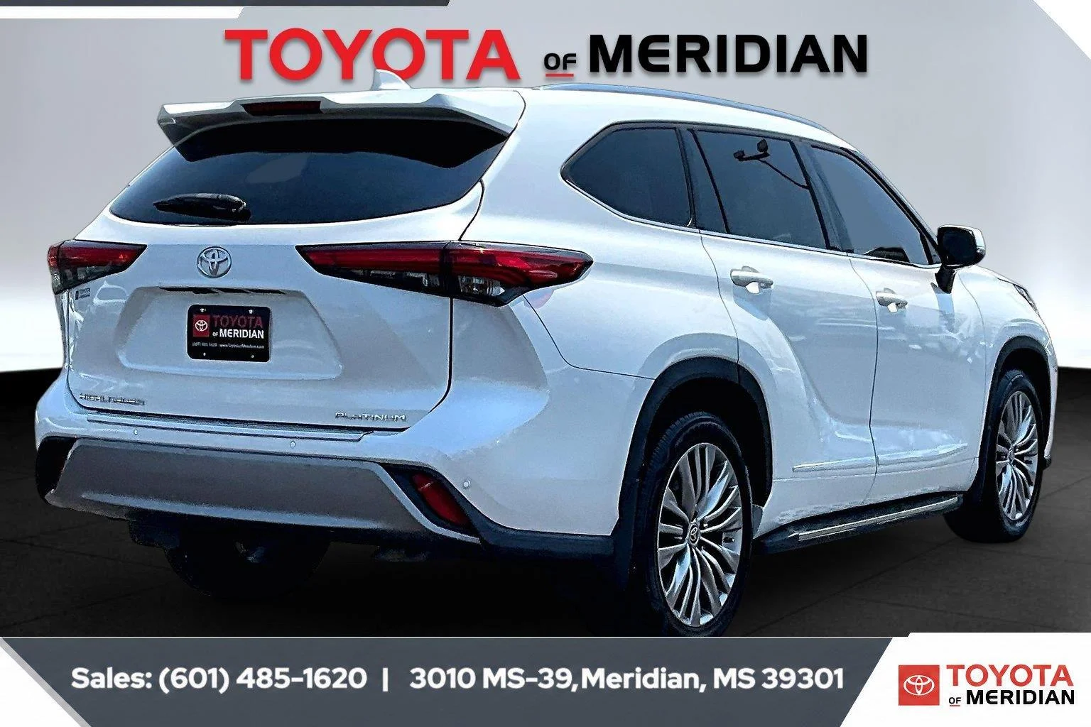 Used 2022 Wind Chill Pearl Toyota Platinum image 11