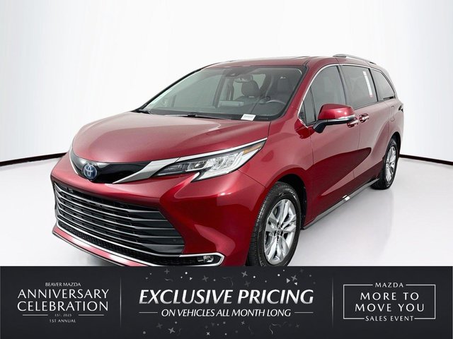 2023 Toyota Sienna Limited 7-Passenger