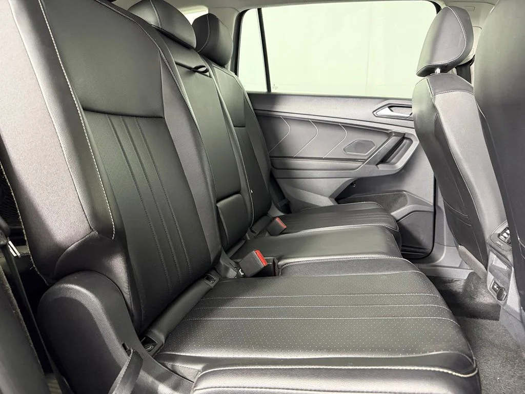 Used 2024 Gray Volkswagen 2.0T SE image 20