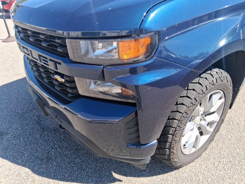 Used 2020 Blue Chevrolet Custom image 13