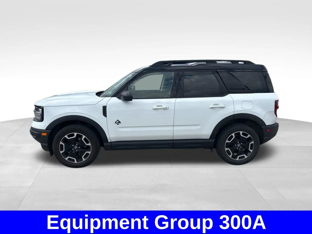 Used 2022 White Ford Outer Banks image 4