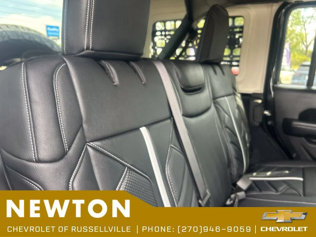 Used 2024 Black Jeep Rubicon image 25