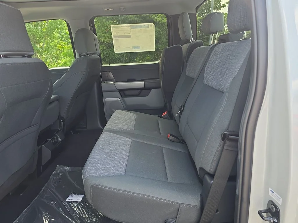 New 2026 White Ford XLT image 32