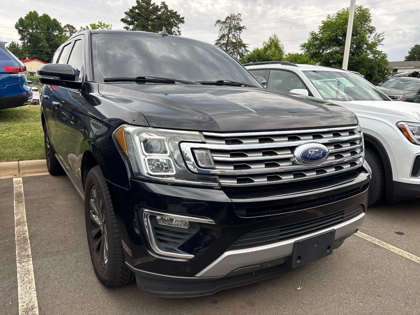 Used 2020 Agate Black FORD LIMI image 7