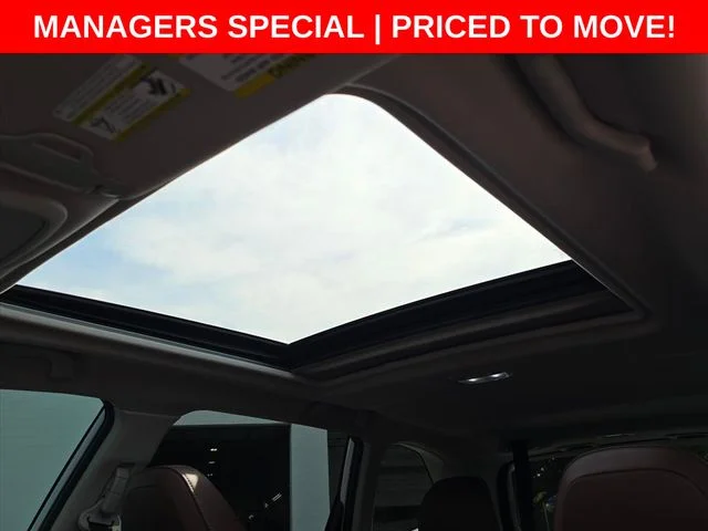 Used 2022 White Subaru Touring image 19