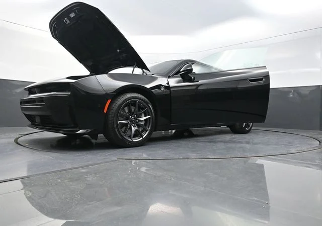 New 2026 Diamond Black Crystal Pearlcoat Dodge Scat Pack Plus image 28