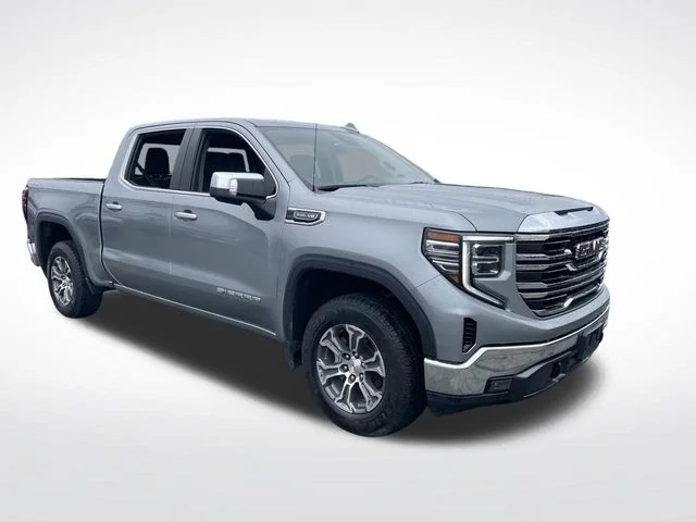 Used 2025 Silver GMC SLT image 8