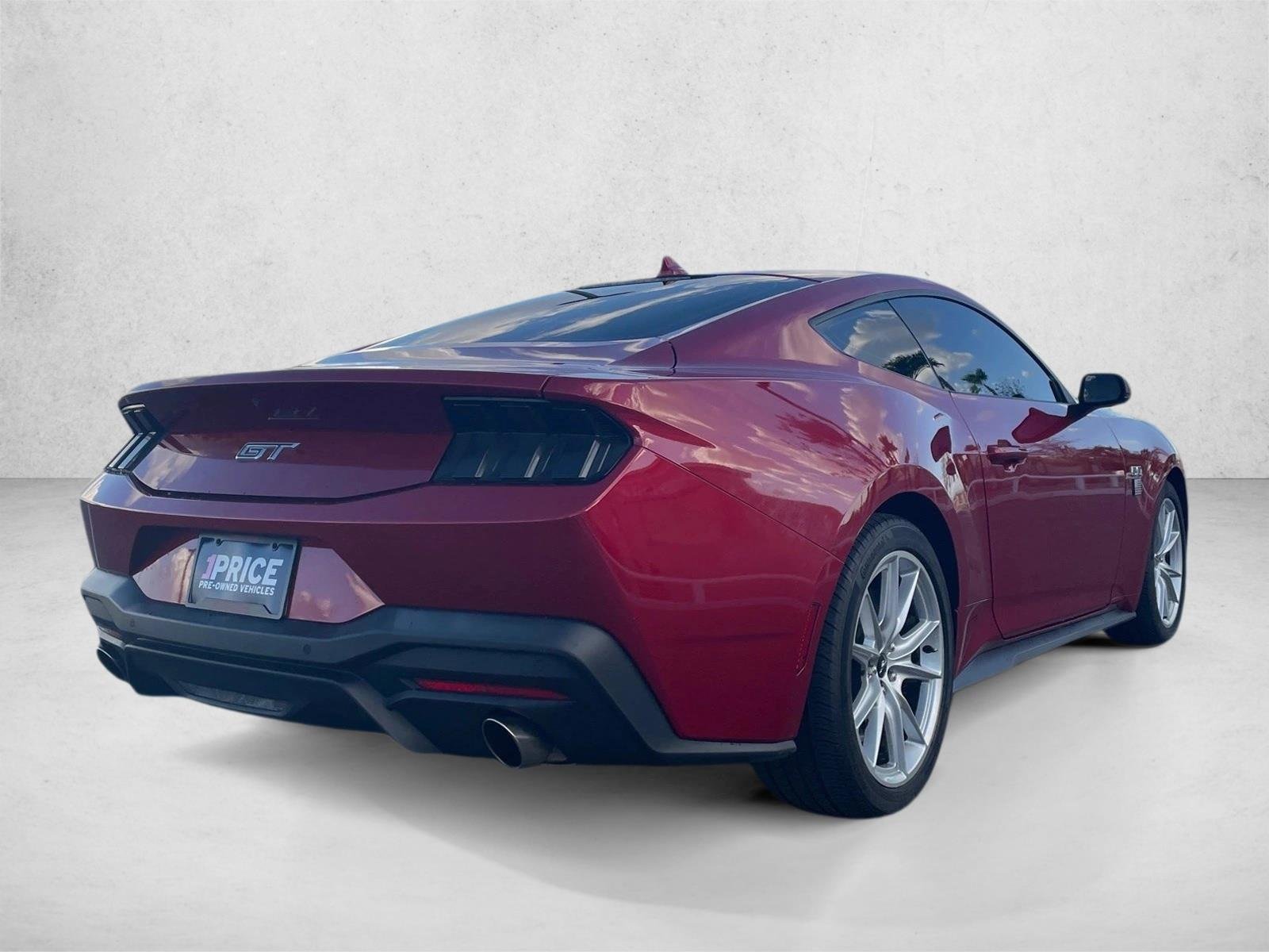 Used 2024 Rapid Red Metallic Tinted Clearcoat Ford GT Premium image 5