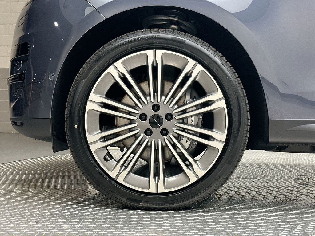 New 2026 Varesine Blue LAND ROVER SE image 5
