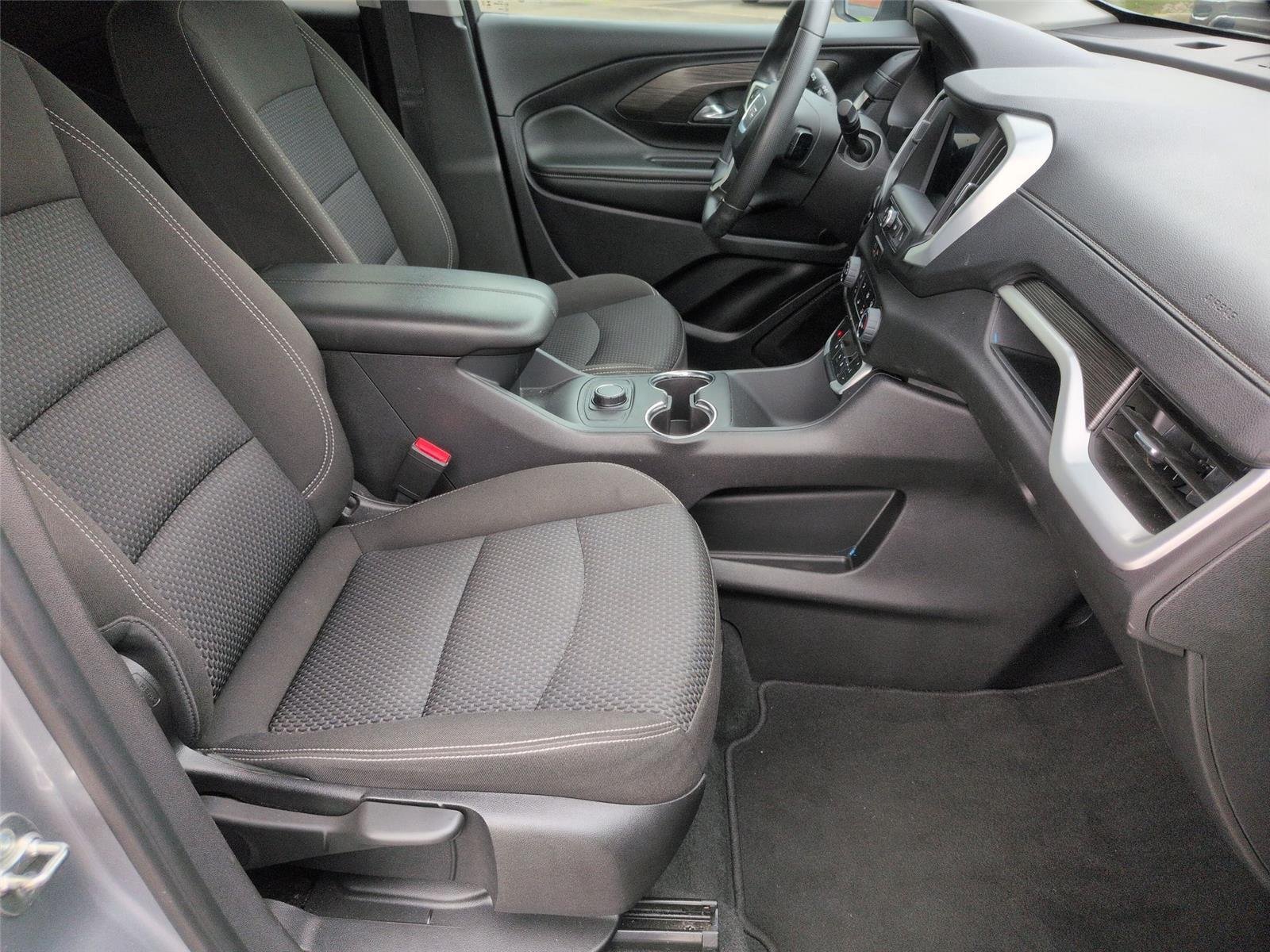 Used 2024 Sterling Metallic GMC SLE image 36