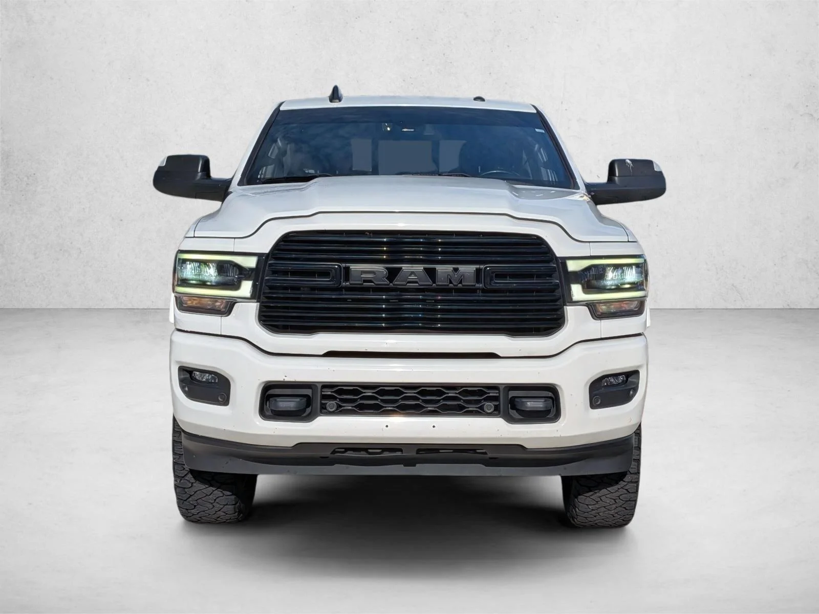 Used 2022 Bright White Clearcoat Ram Laramie image 3