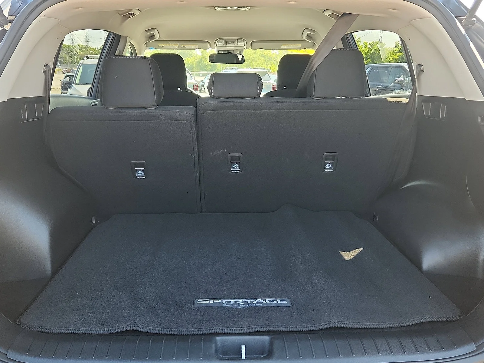 Used 2022 Pacific Blue Kia LX image 28
