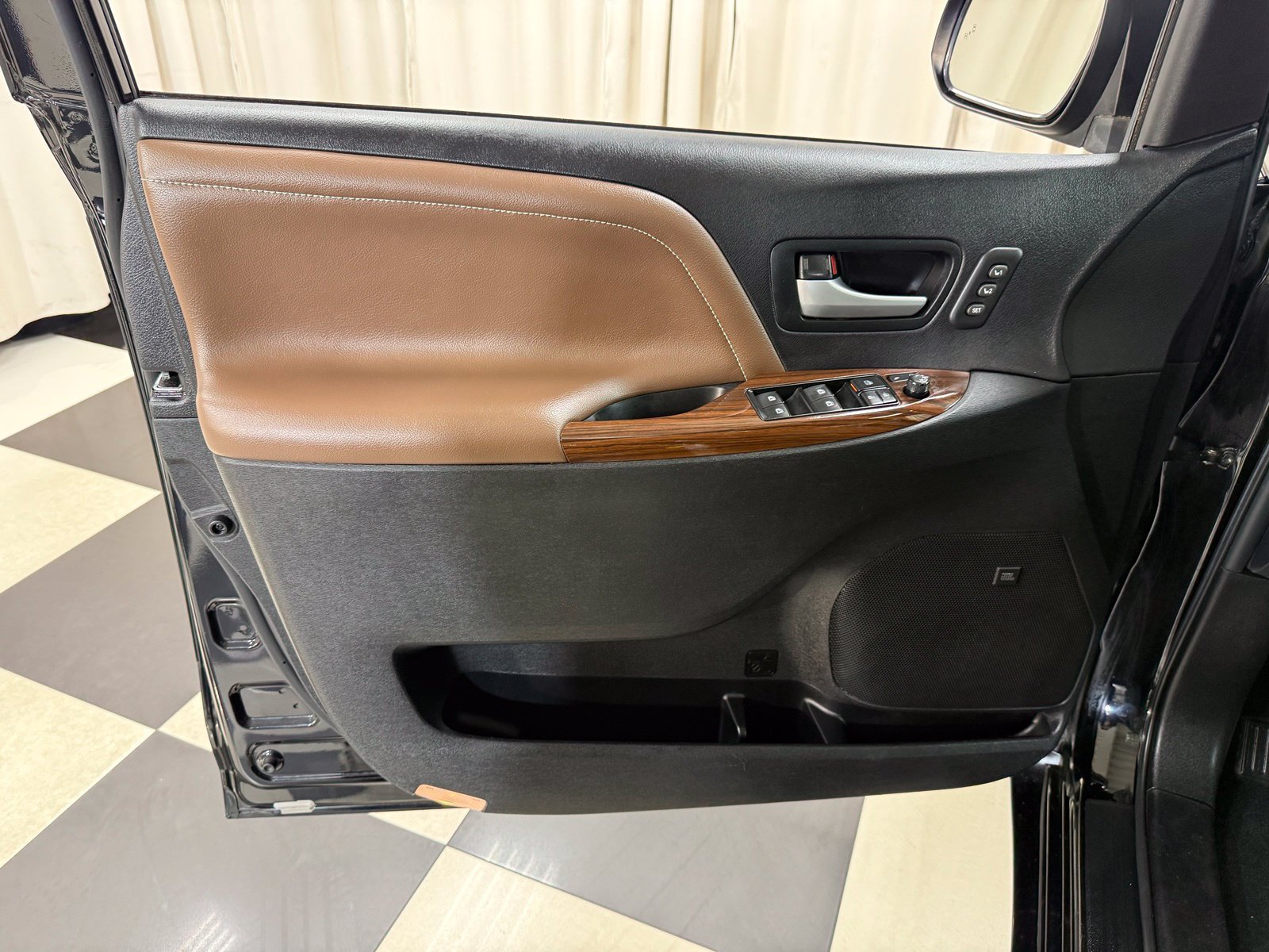 Used 2017 Black Toyota Limited Premium image 22