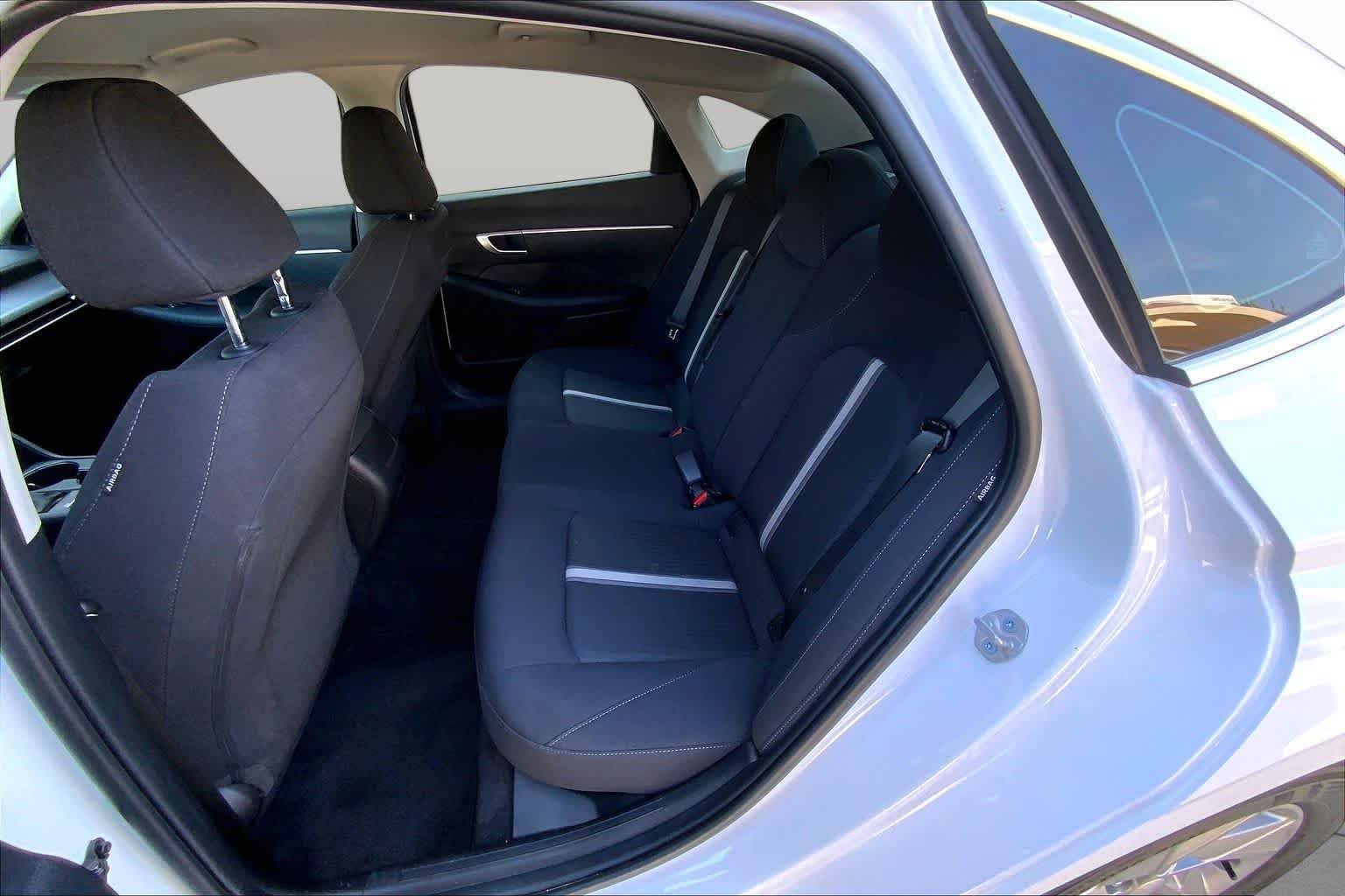 Used 2025 Serenity White Hyundai SE image 20