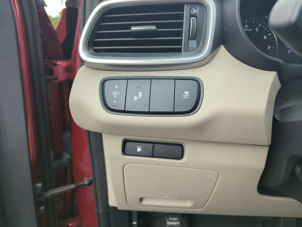 Used 2019 Red Kia LX image 20