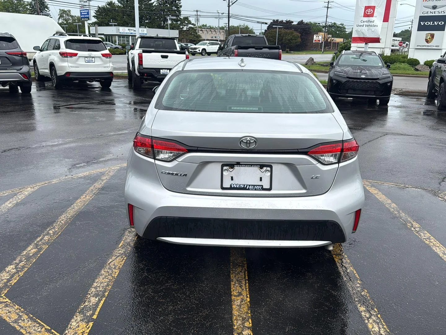 Used 2020 Classic Silver Metallic Toyota LE image 5